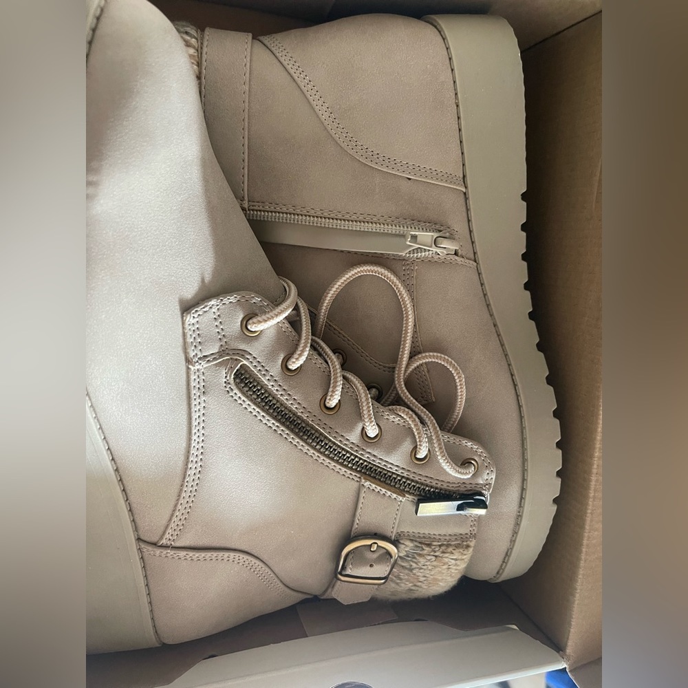 St John’s Bay boots